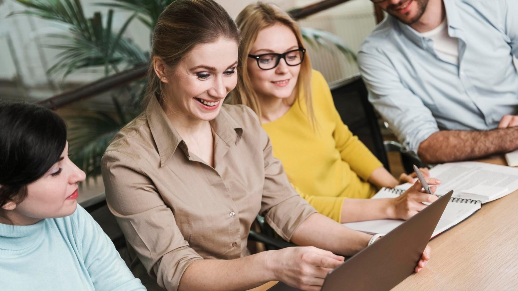 Arbeitsmaterialien und Finanzplanung für kleine Betriebe